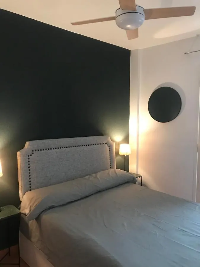 Apartmán Apartamento Con Encanto Y Terraza En Barri Vell De Girona, El Cul De La Lleona